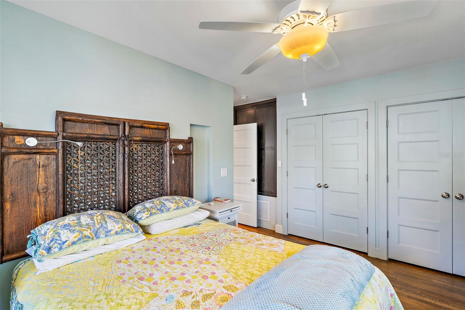 HANNAS SUB LOTS 29 & 30 LESS 3 FT FOR ALLEY - Residential