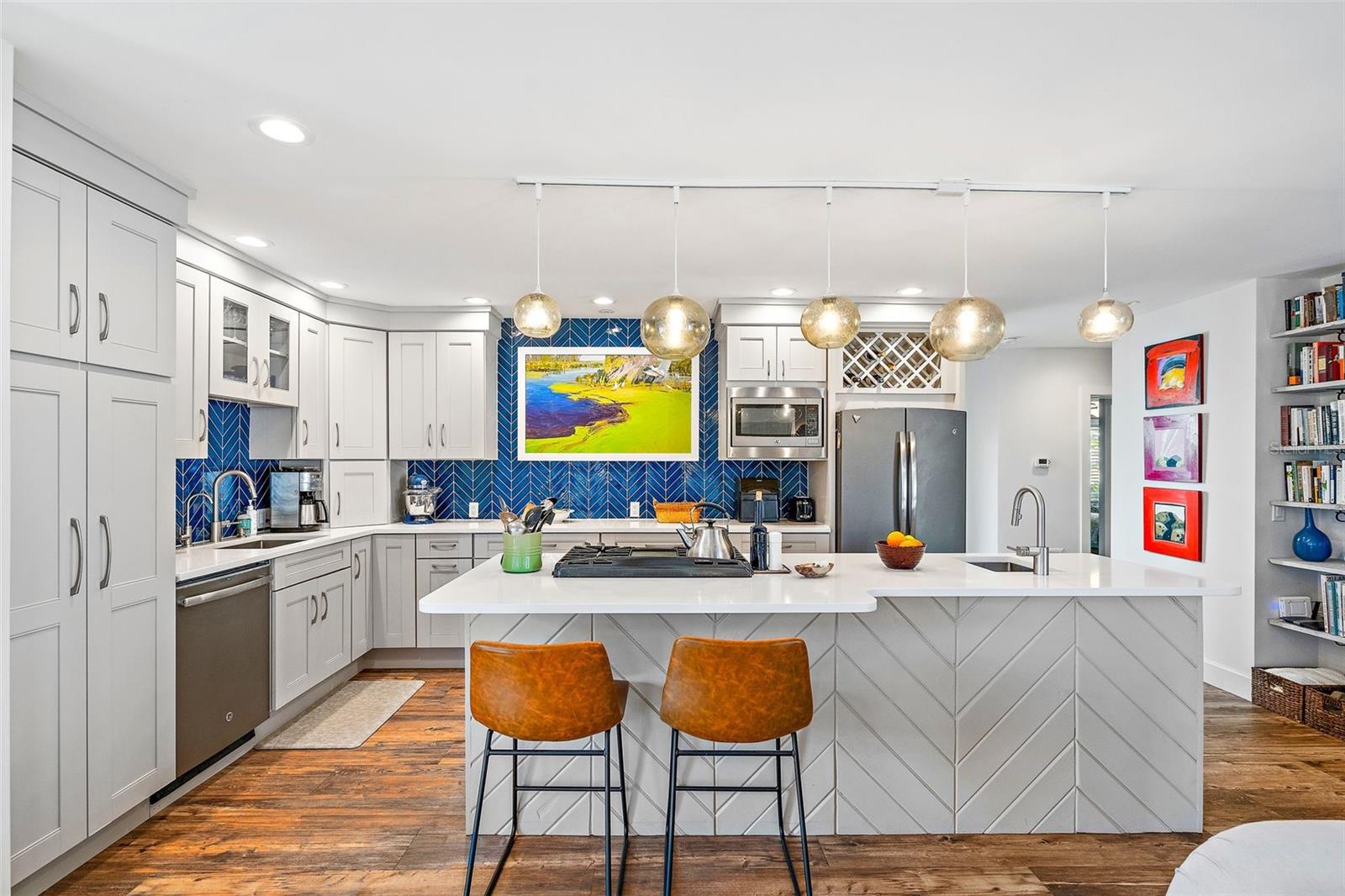 HANNAS SUB LOTS 29 & 30 LESS 3 FT FOR ALLEY - Residential