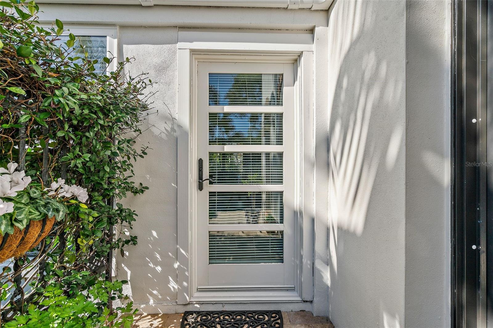 HANNAS SUB LOTS 29 & 30 LESS 3 FT FOR ALLEY - Residential