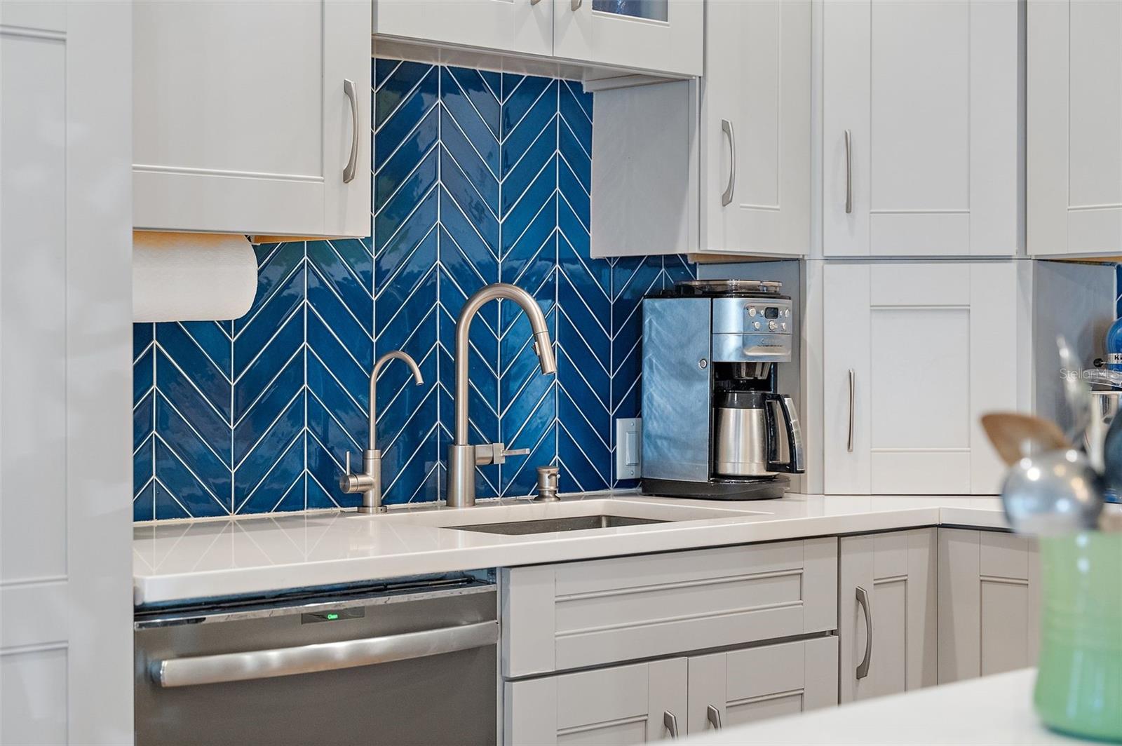 HANNAS SUB LOTS 29 & 30 LESS 3 FT FOR ALLEY - Residential