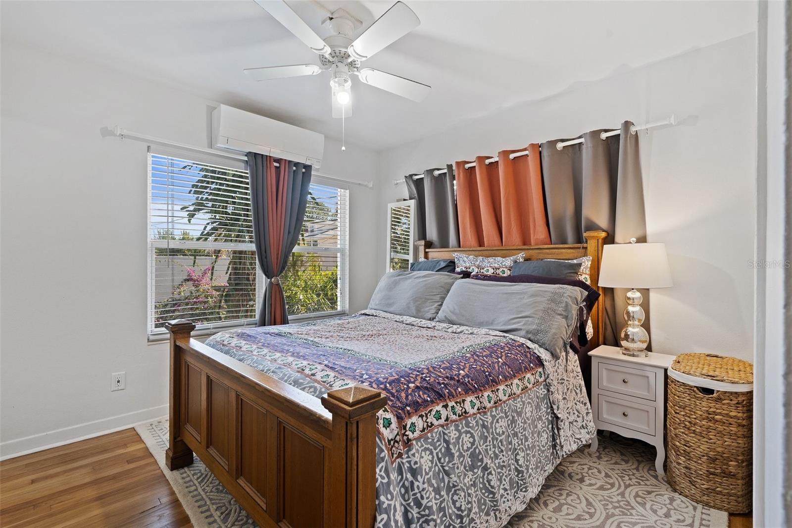 HANNAS SUB LOTS 29 & 30 LESS 3 FT FOR ALLEY - Residential