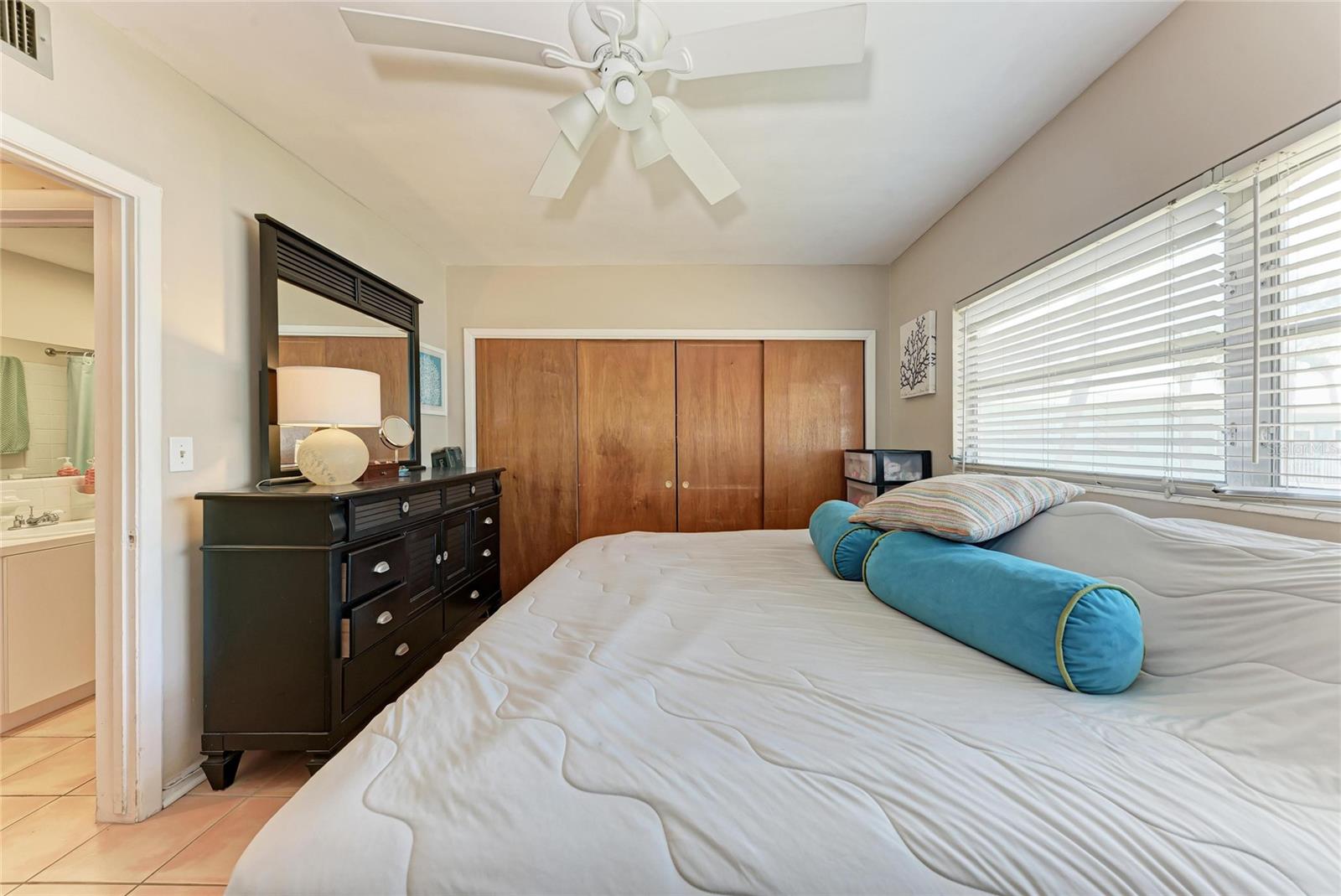 SYLVETTE CONDO - Residential