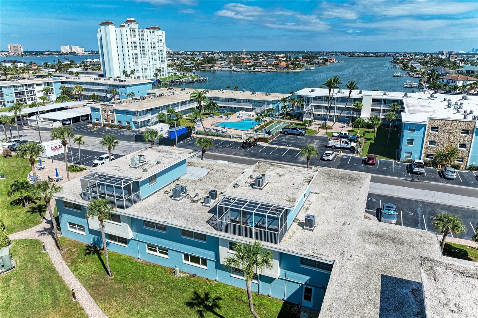 SYLVETTE CONDO - Residential