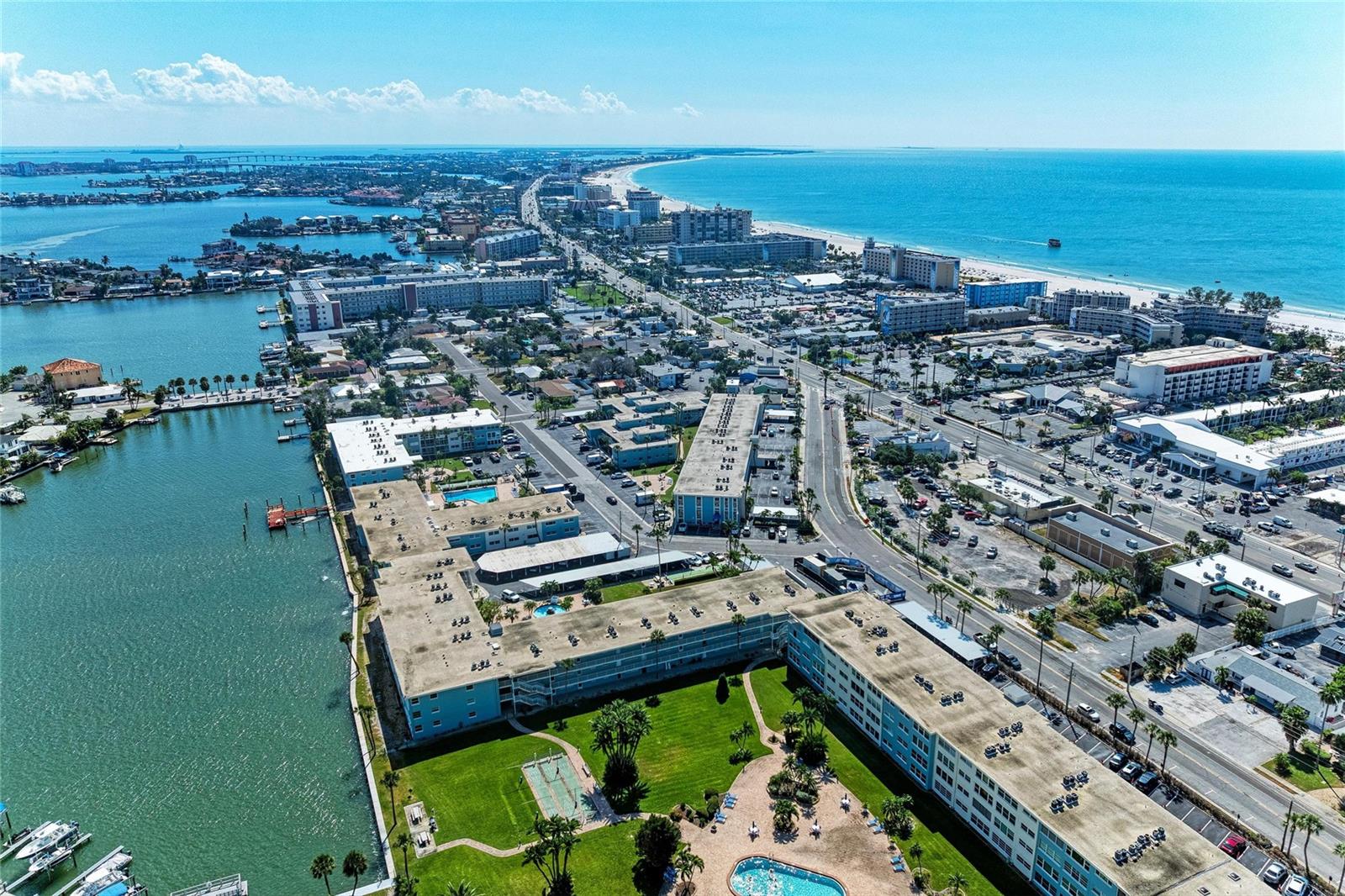 SYLVETTE CONDO - Residential