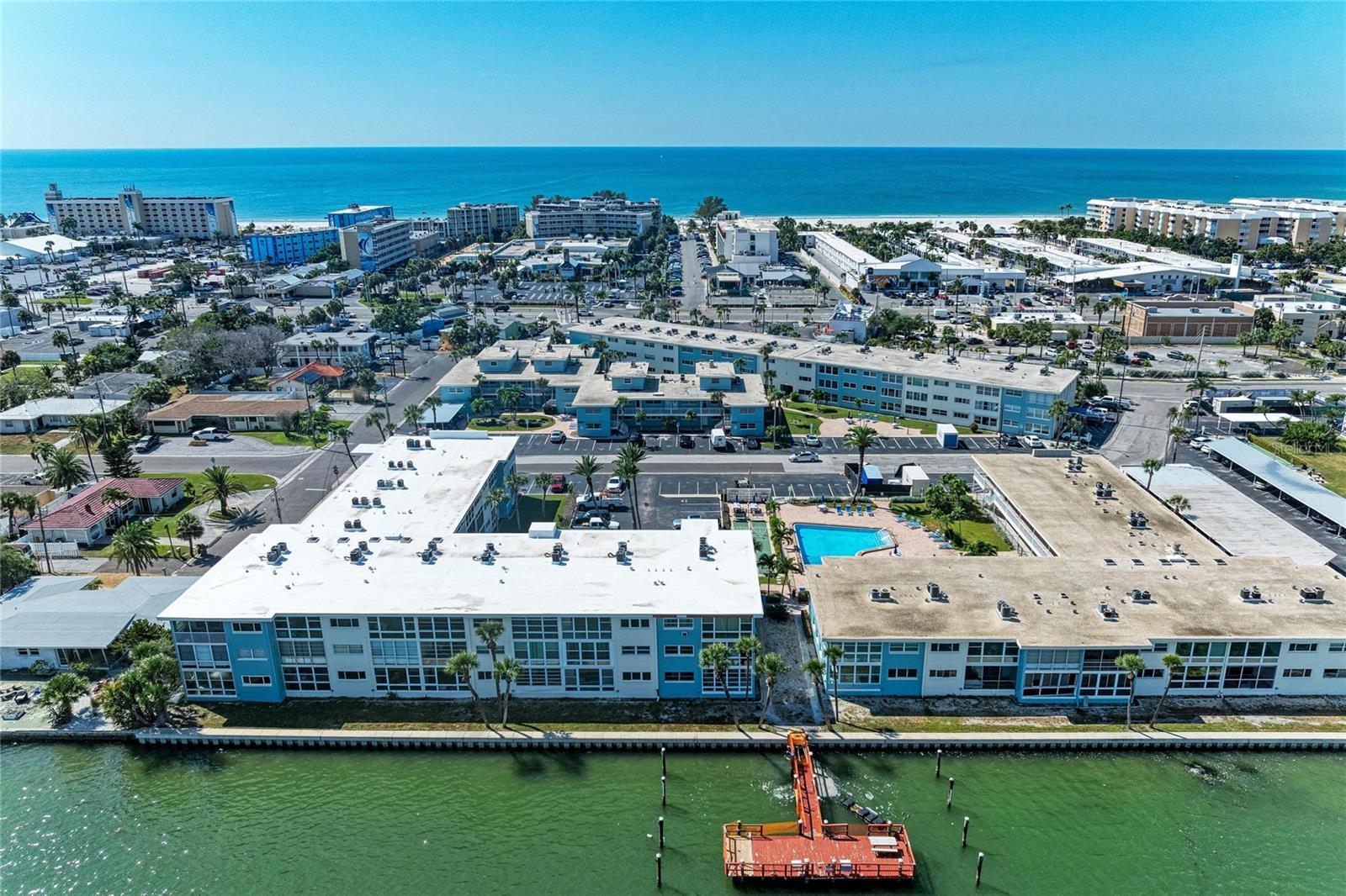 SYLVETTE CONDO - Residential