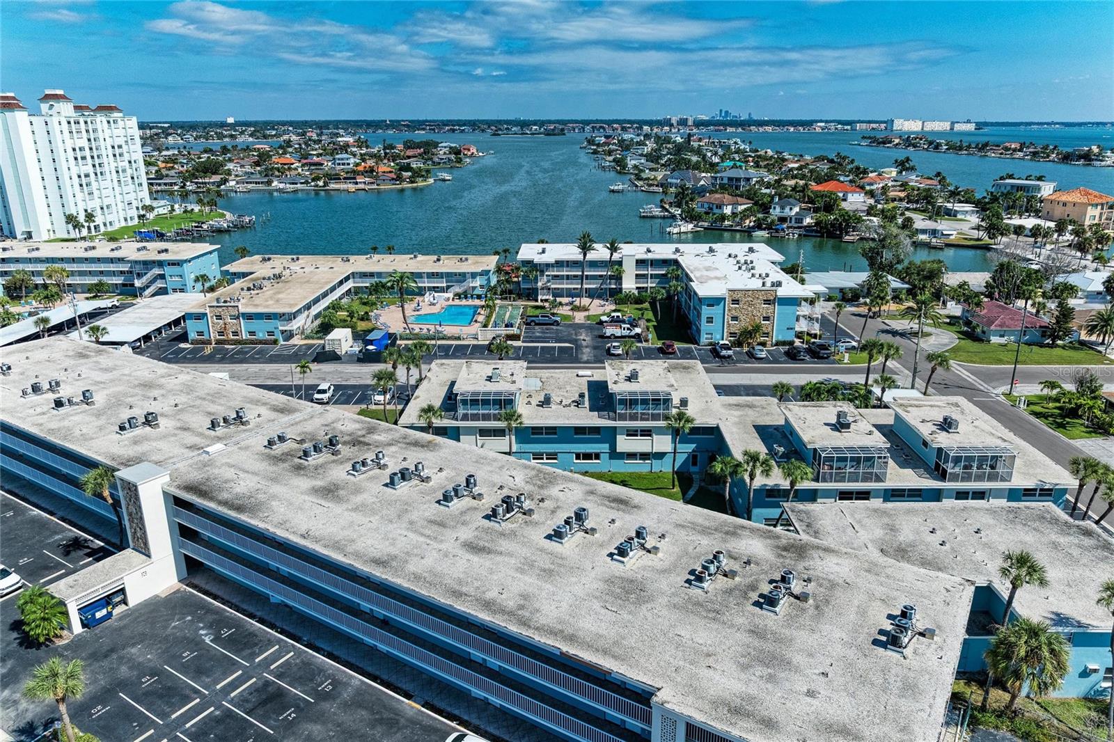 SYLVETTE CONDO - Residential