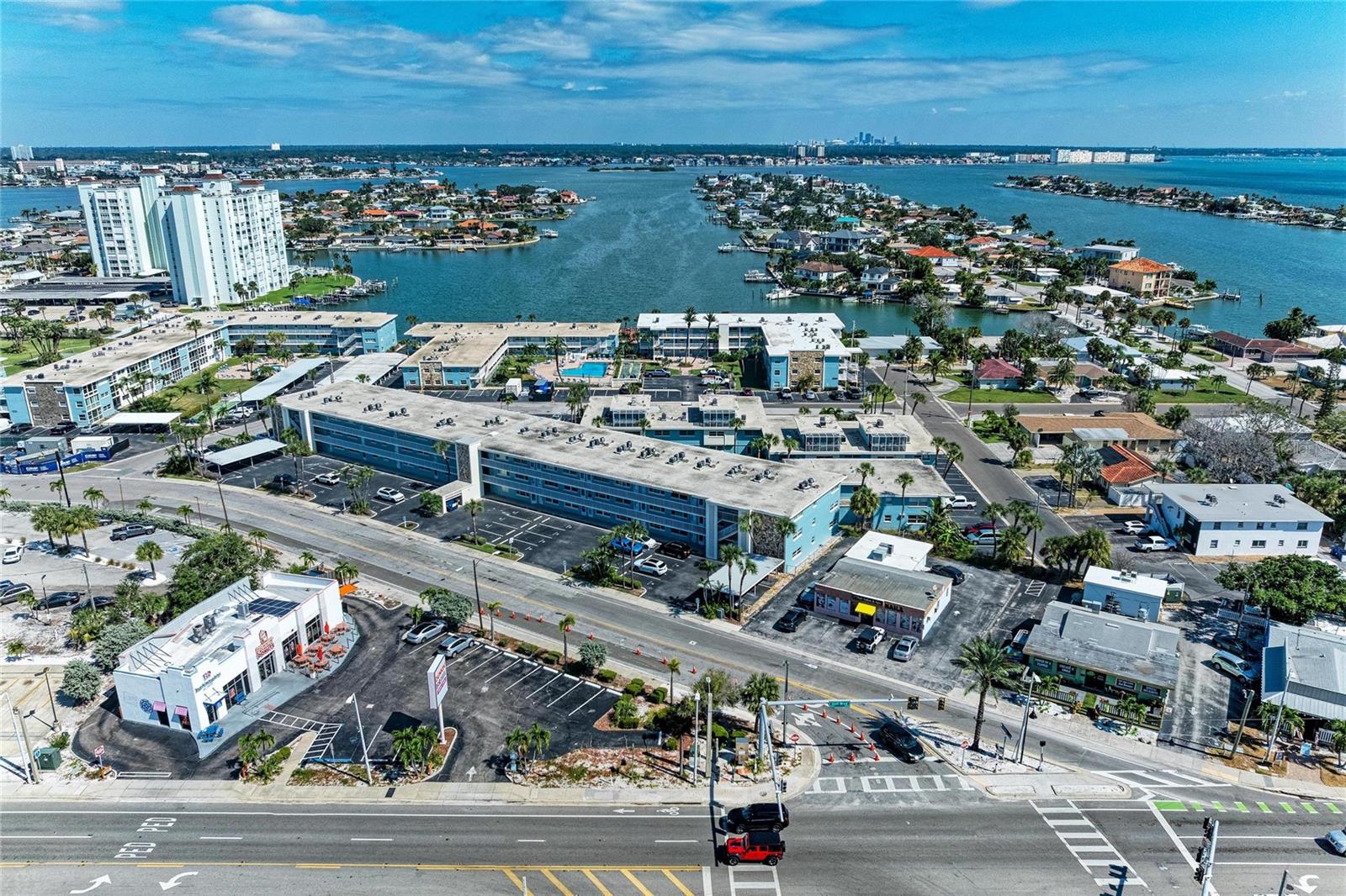 SYLVETTE CONDO - Residential