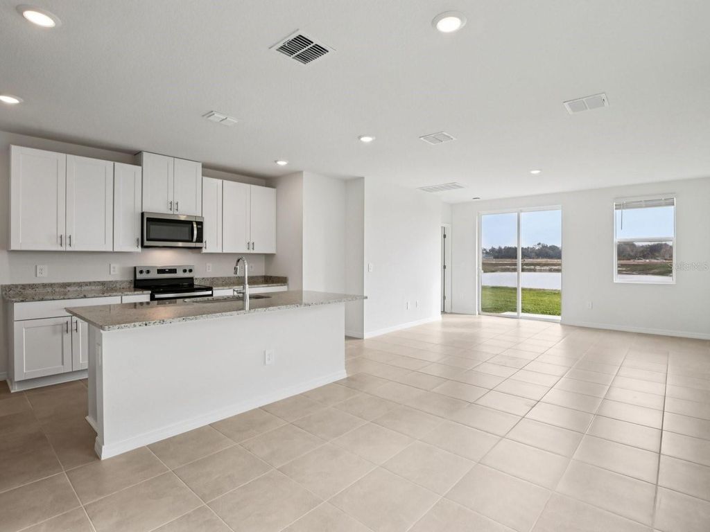 Photo of 11329 Bellewood Terrace, Parrish, FL 34219 (MLS # TB8488650)