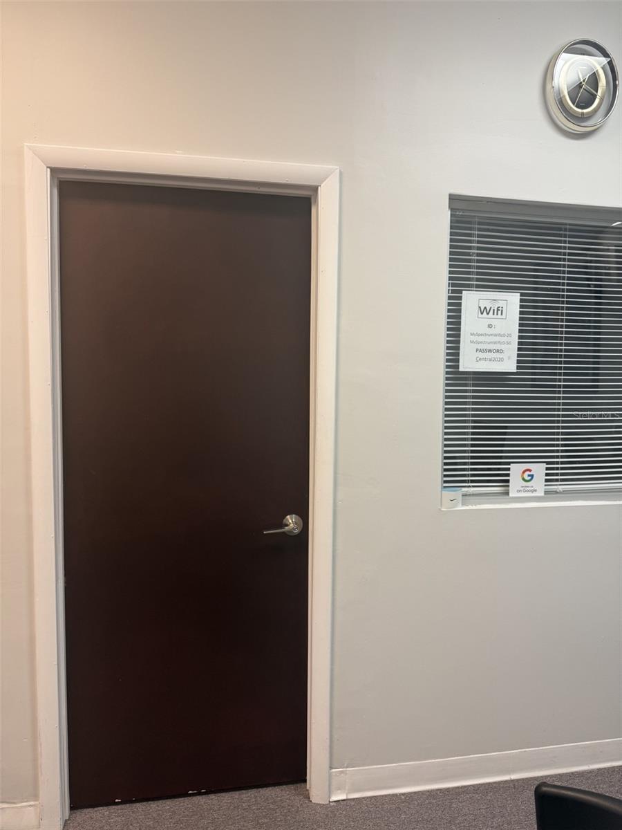 PEPPER MILL PLAZA REP - Commercial Lease