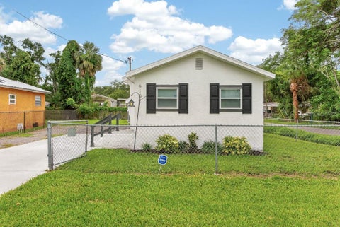 Photo of 6101 Anna Avenue, Gibsonton, FL 33534 (MLS # TB8516958)