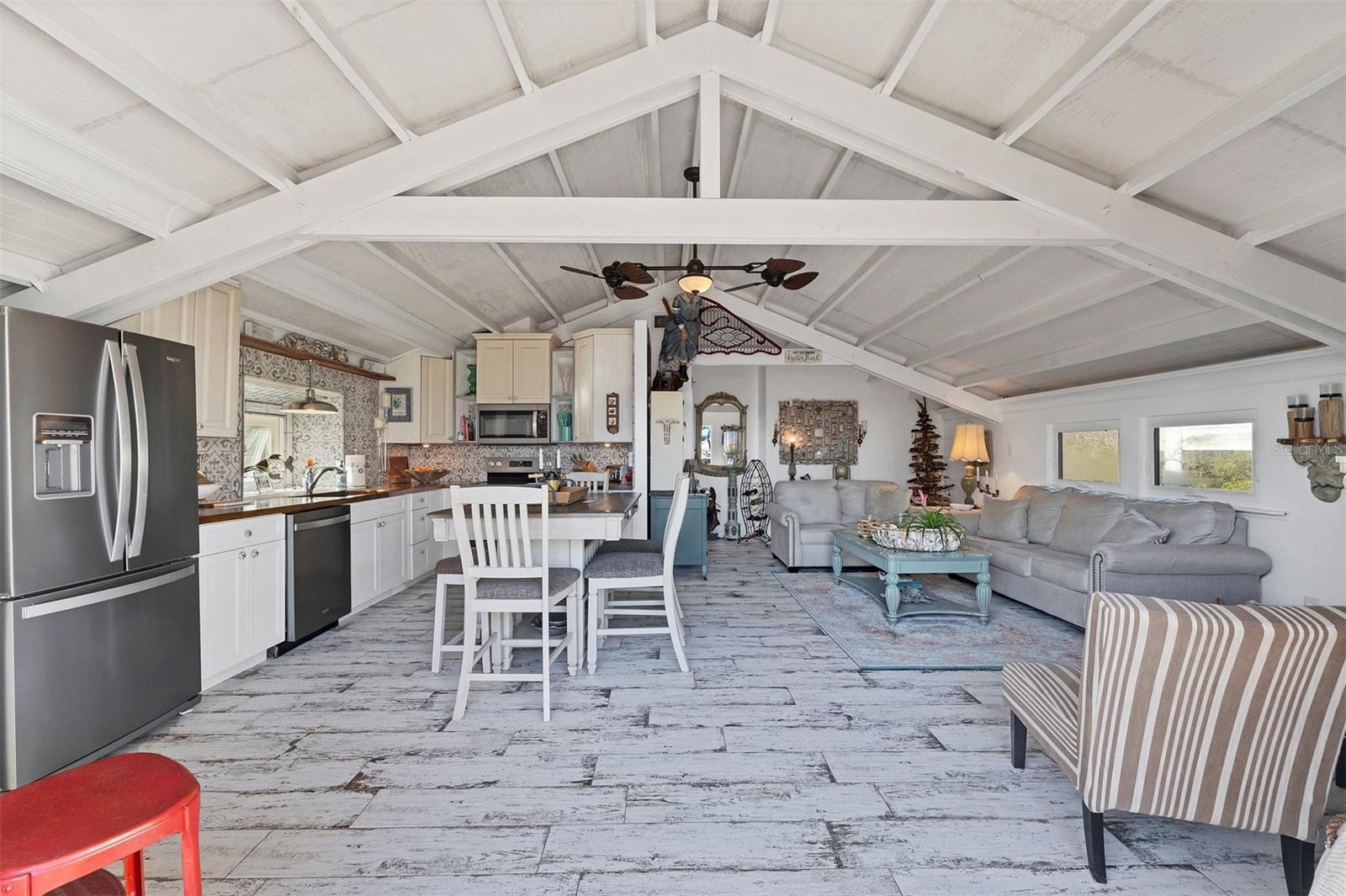 8888 BAY STREET, PLACIDA, FL, 33946 3 8888 BAY STREET