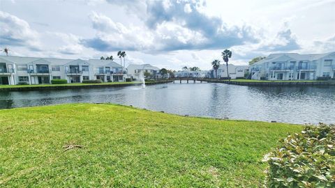 Photo of 2528 Woodgate Boulevard #102, Orlando, FL 32822 (MLS # O6402359)