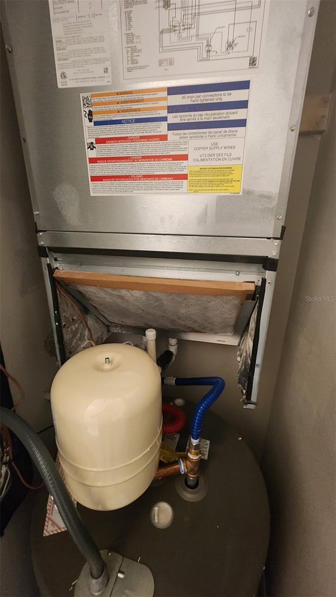 DOCKSIDE CONDO - Residential