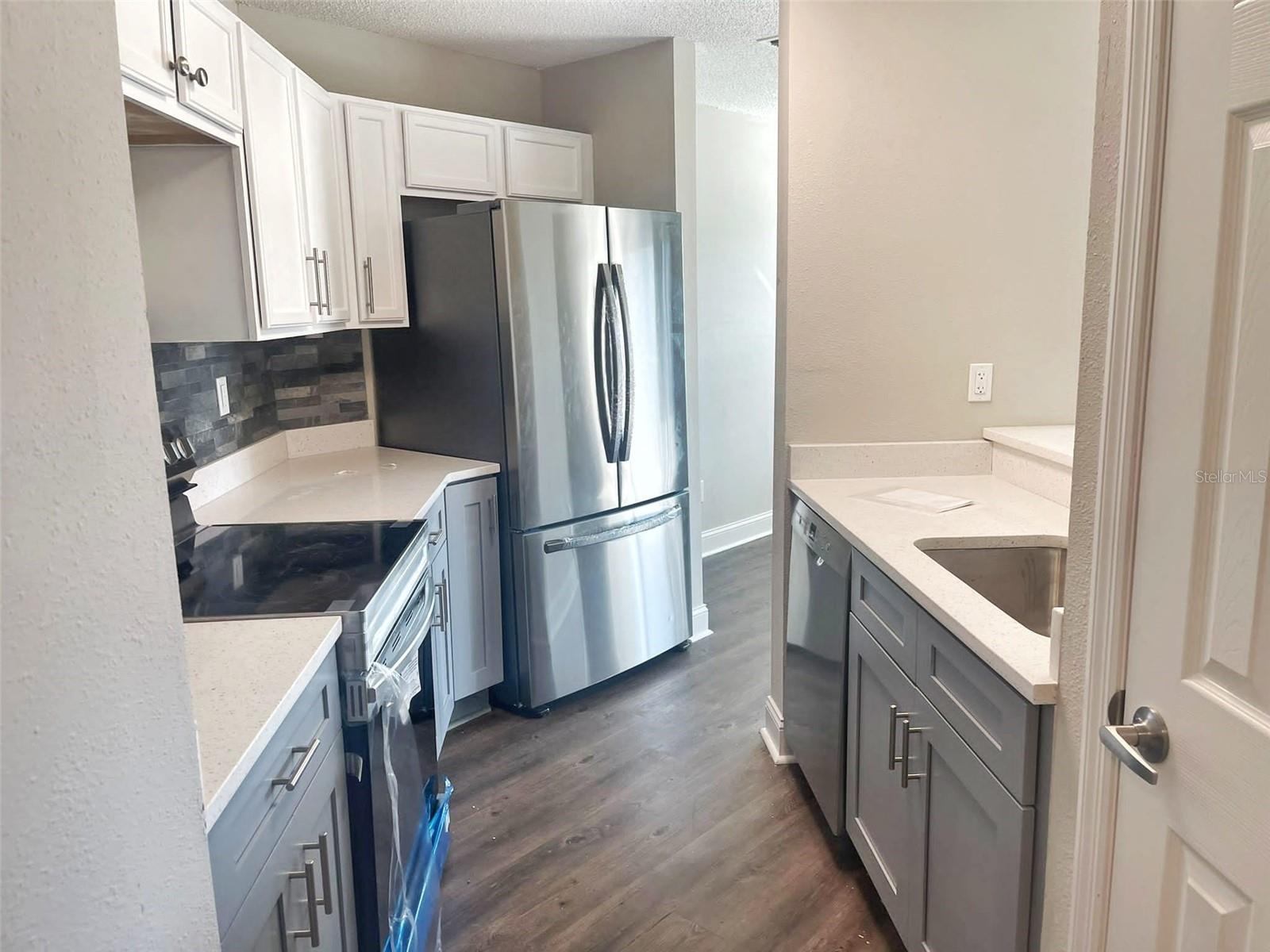 DOCKSIDE CONDO - Residential