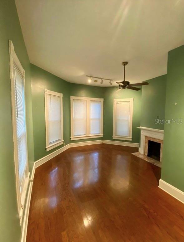 RIVERSIDE - Residential