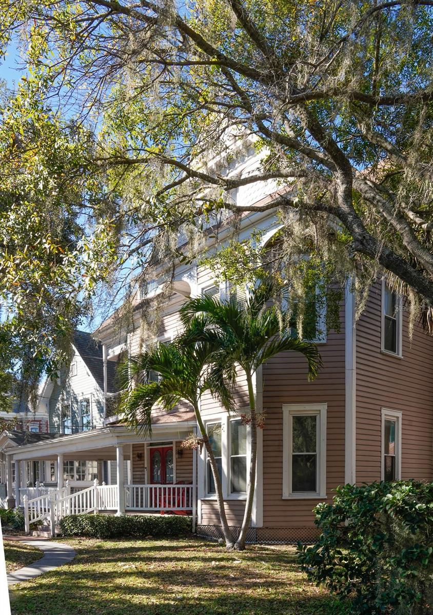 RIVERSIDE - Residential