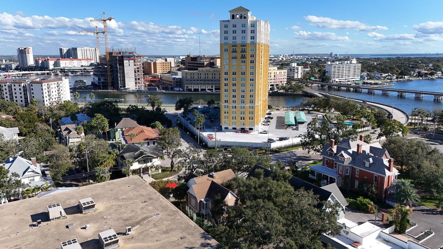 RIVERSIDE - Residential