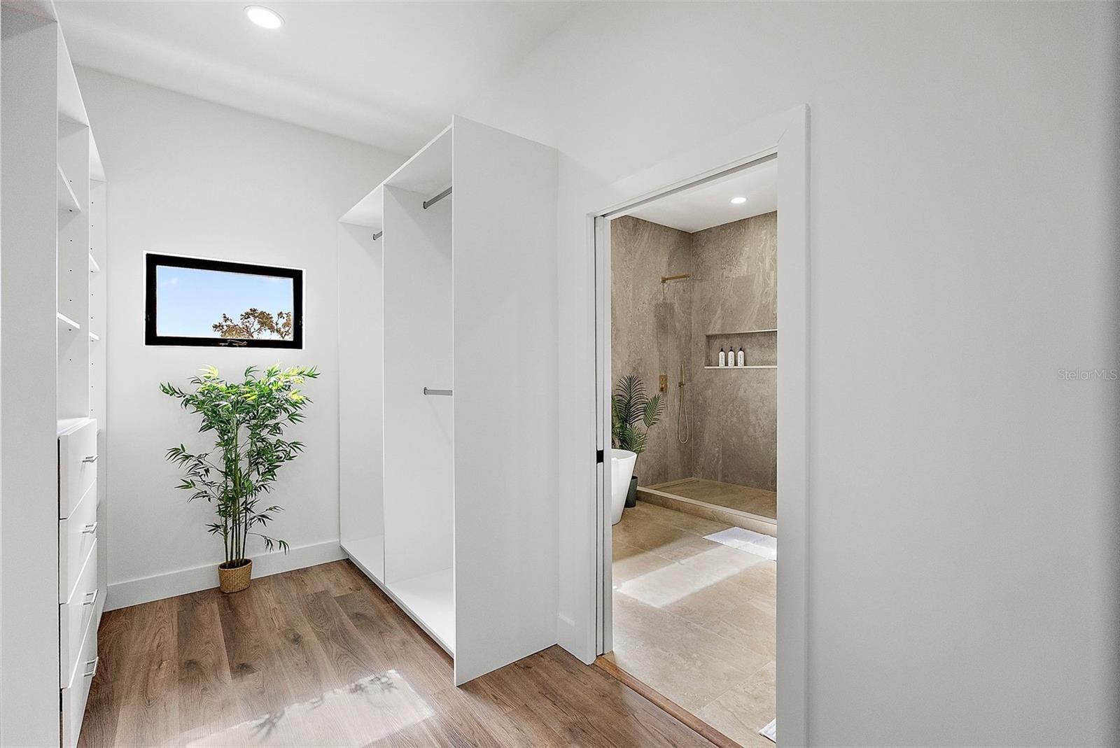 NORTH ST PETERSBURG - Residential