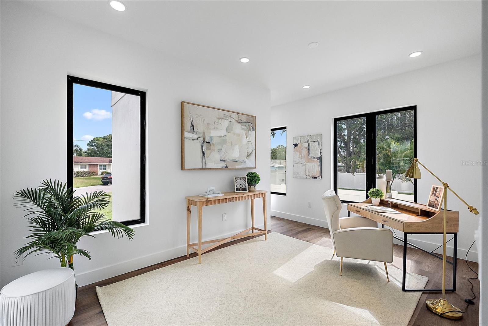 NORTH ST PETERSBURG - Residential