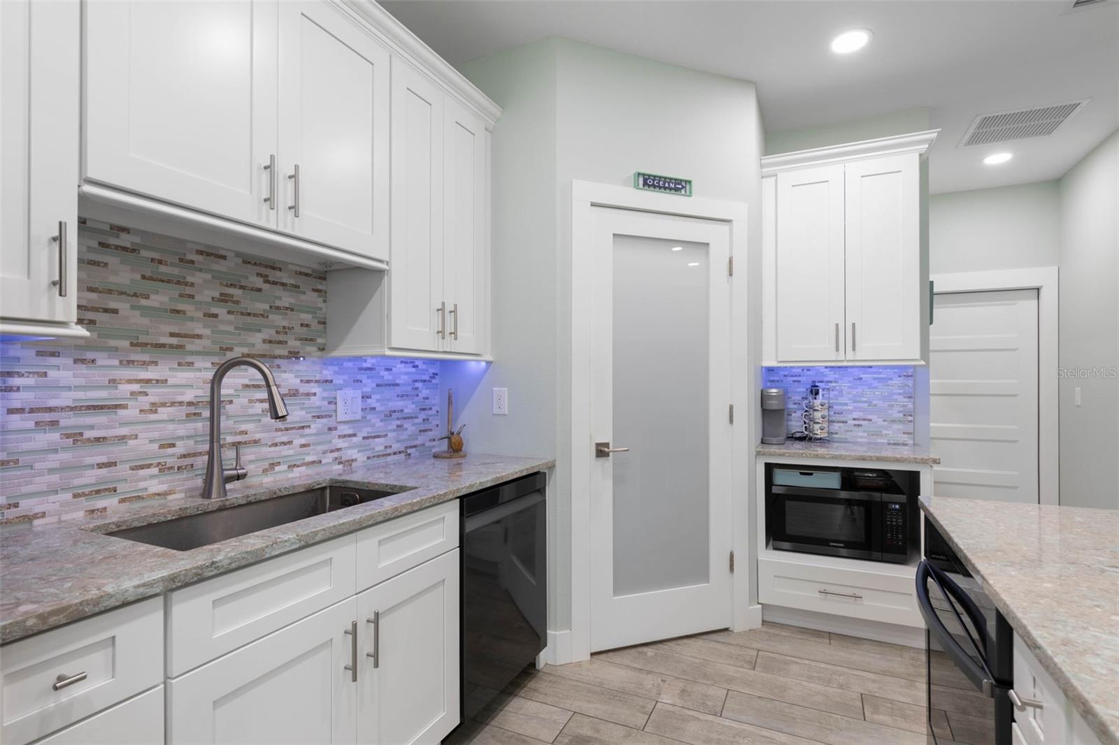 SEMINOLE WOODS - Residential