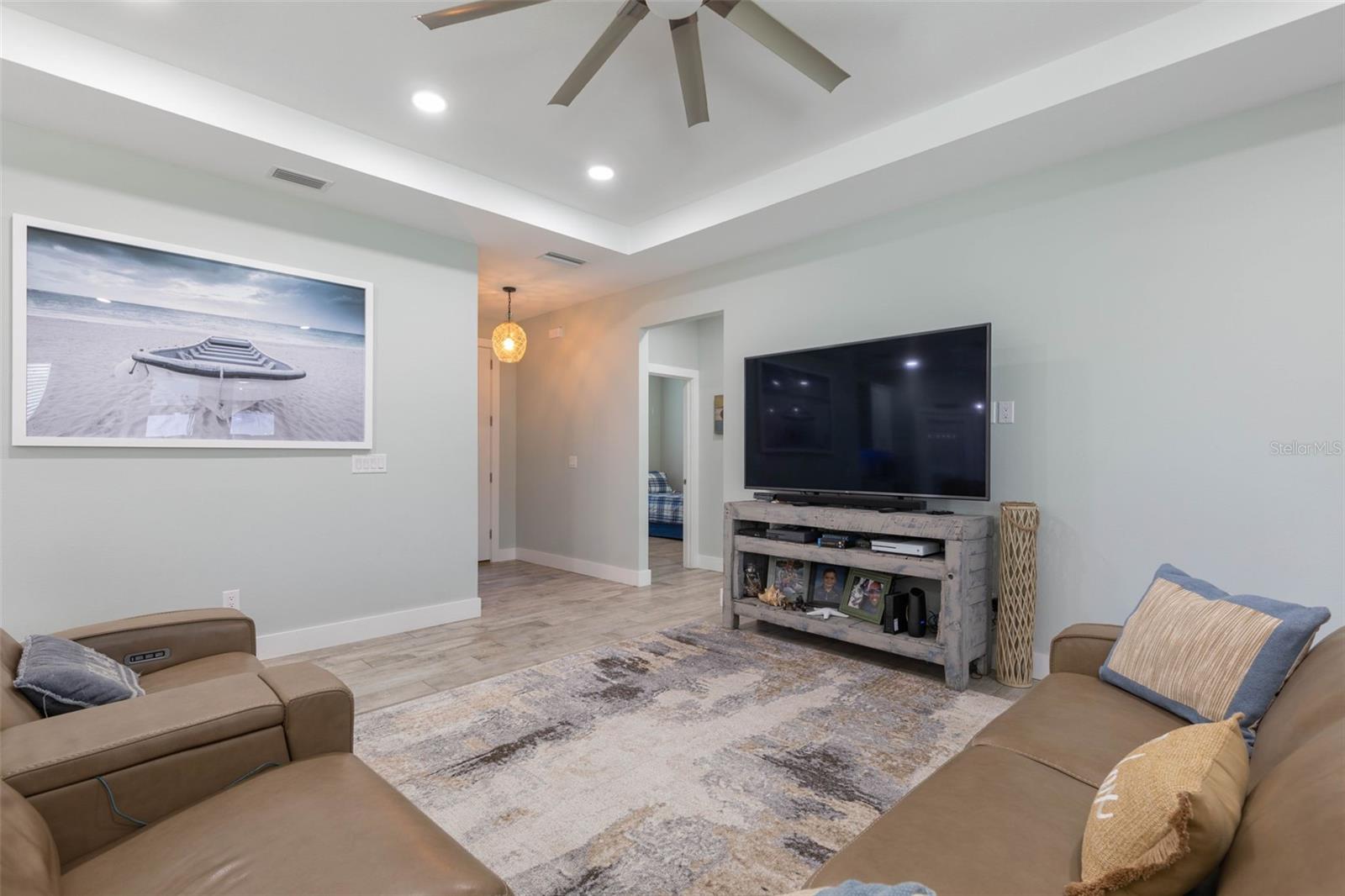 SEMINOLE WOODS - Residential