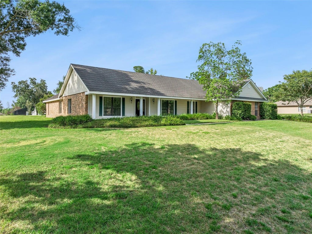Photo of 9225 Mcdavid Court, Windermere, FL 34786 (MLS # O6424617)