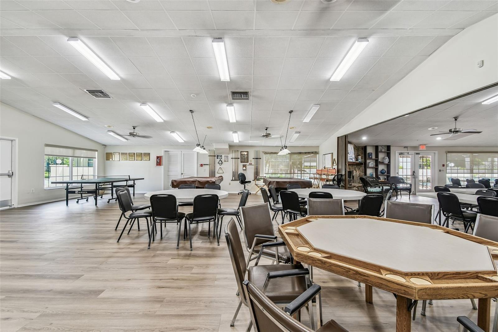 COUNTRY VILLAGE SEC 3 - Residential