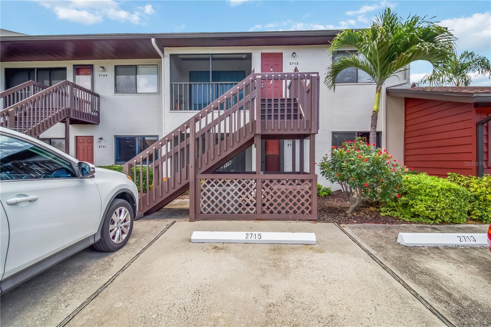 COUNTRY VILLAGE SEC 3 - Residential