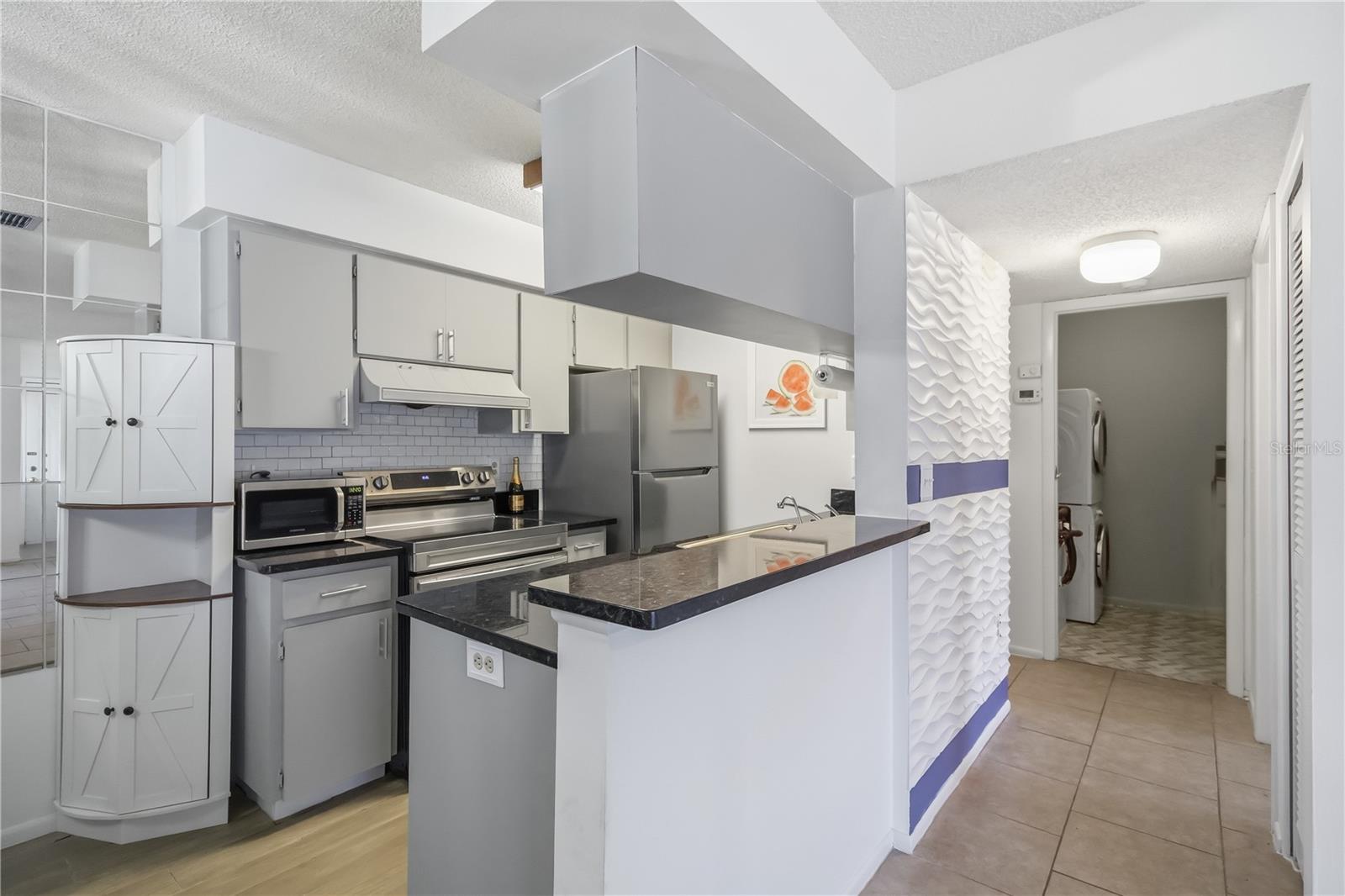 COUNTRY VILLAGE SEC 3 - Residential