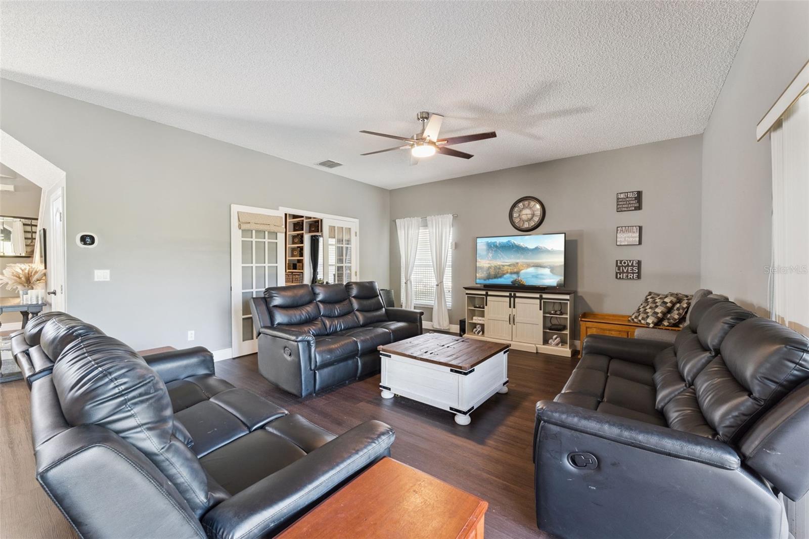 NORTH SHORE/LK HART PRCL 03 PH I - Residential