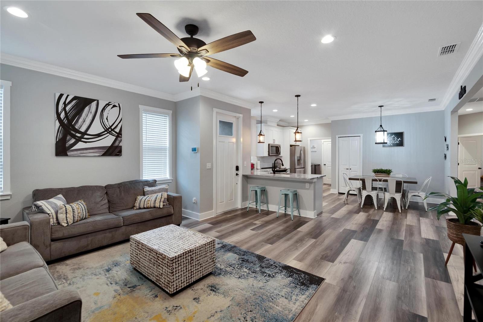 ENGLEWOOD EASTERN POR - Residential Lease