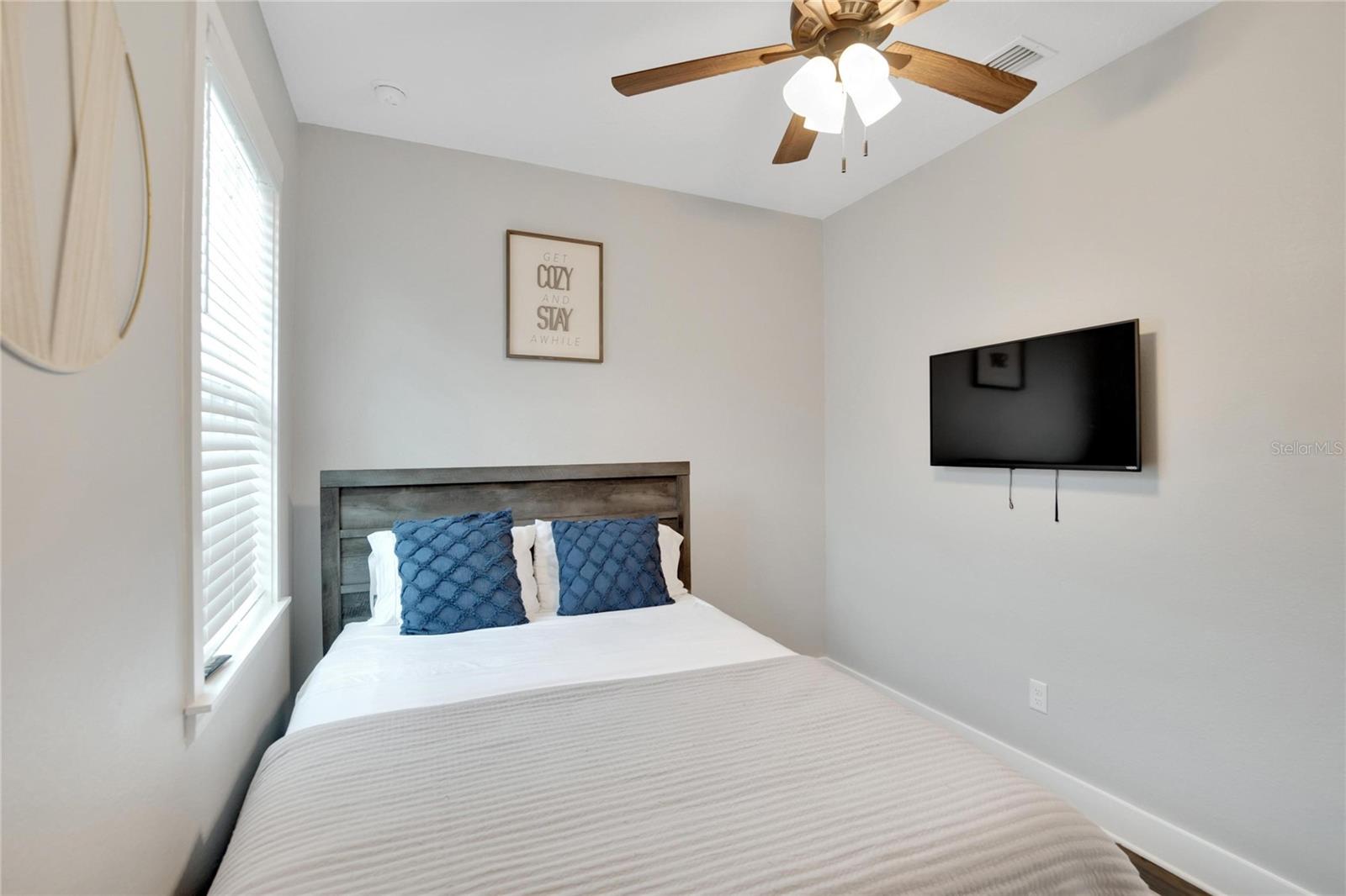 ENGLEWOOD EASTERN POR - Residential Lease