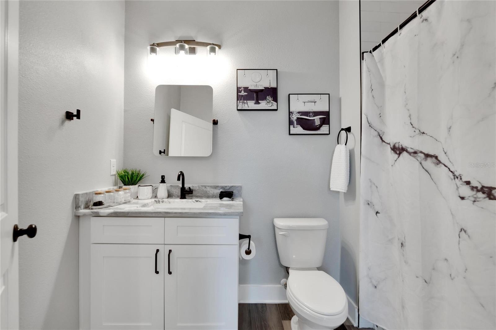 ENGLEWOOD EASTERN POR - Residential Lease