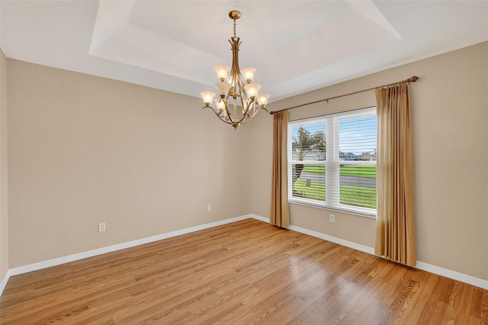 MEADOWS/STONECREST UN 02 - Residential