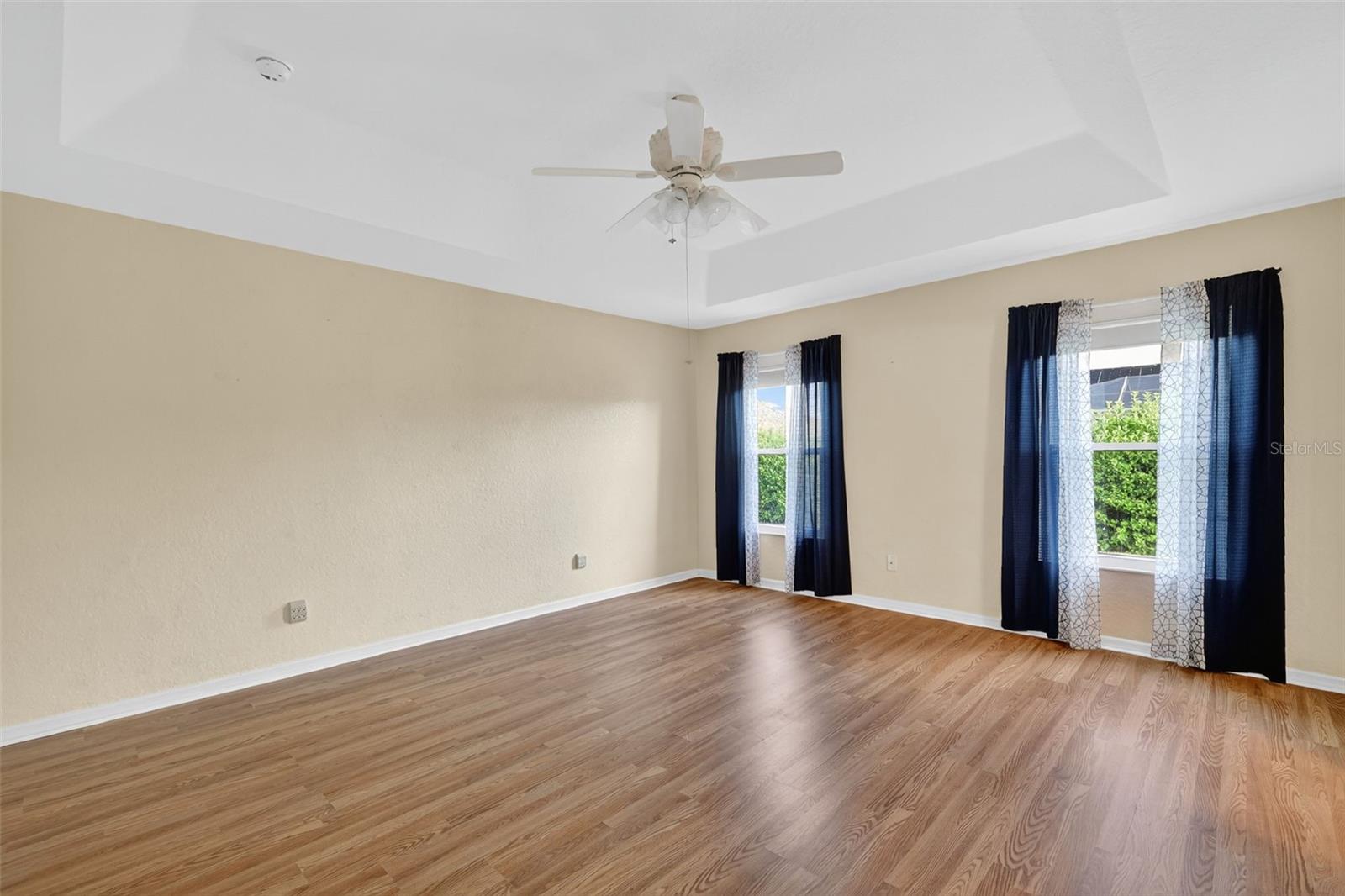 MEADOWS/STONECREST UN 02 - Residential