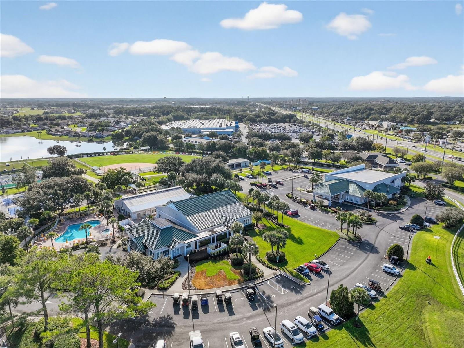 MEADOWS/STONECREST UN 02 - Residential