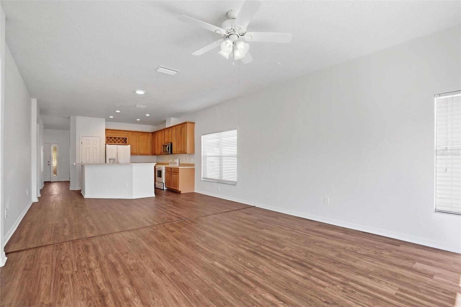 SOUTH BAY LAKES UNIT 1 - Residential