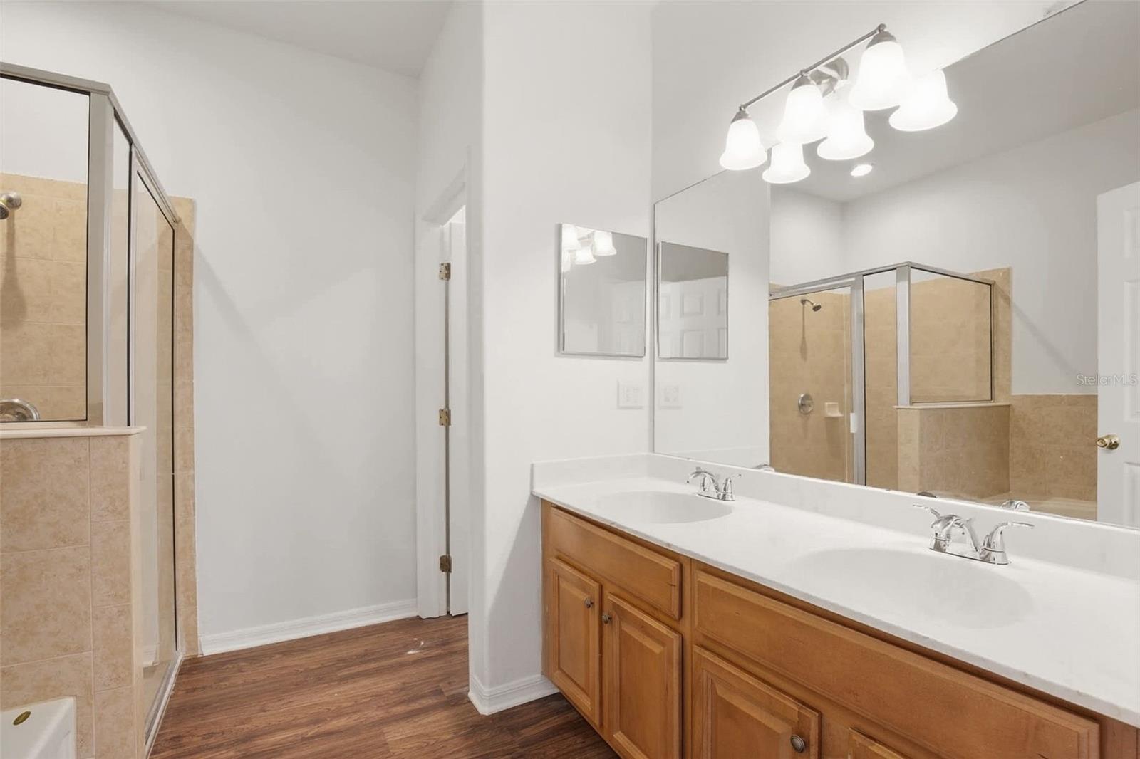 SOUTH BAY LAKES UNIT 1 - Residential