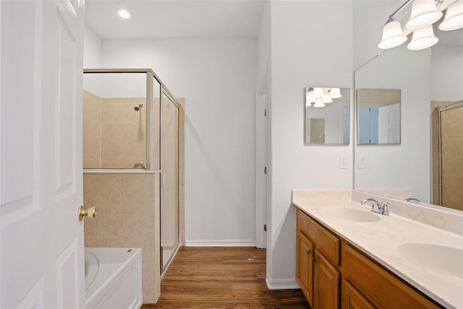 SOUTH BAY LAKES UNIT 1 - Residential