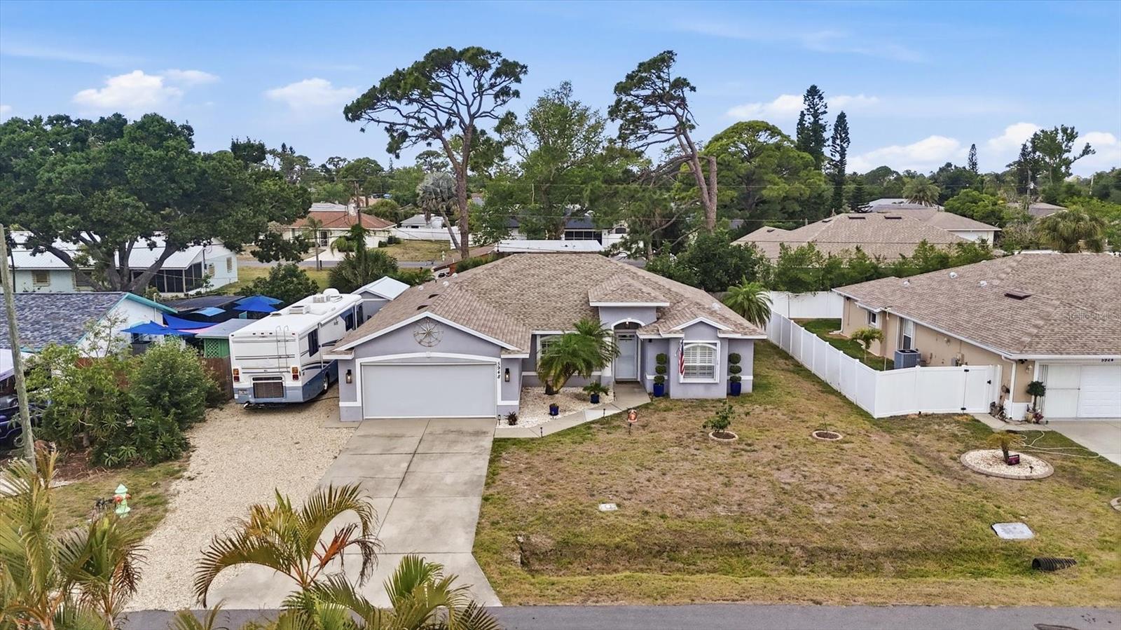 SOUTH VENICE - Residential