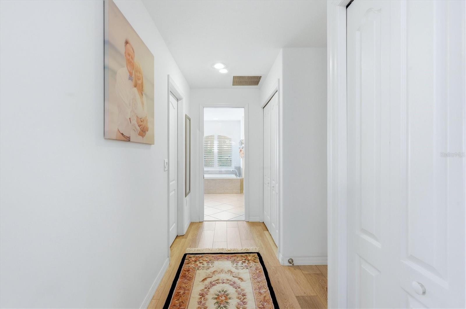 SOUTH VENICE - Residential