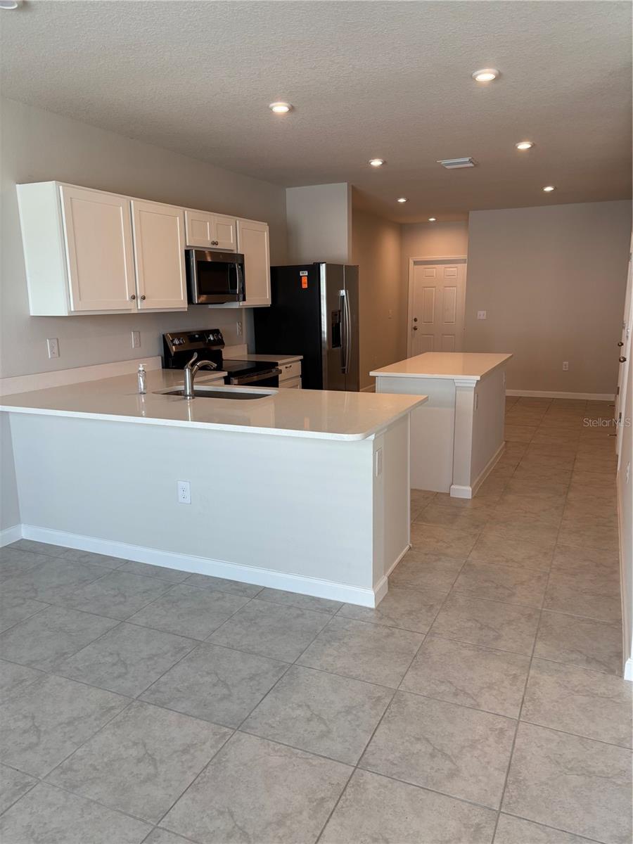 AVALON WOODS - Residential Lease