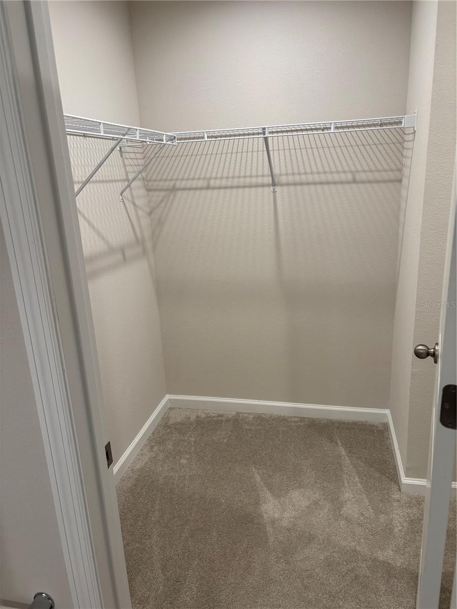 AVALON WOODS - Residential Lease