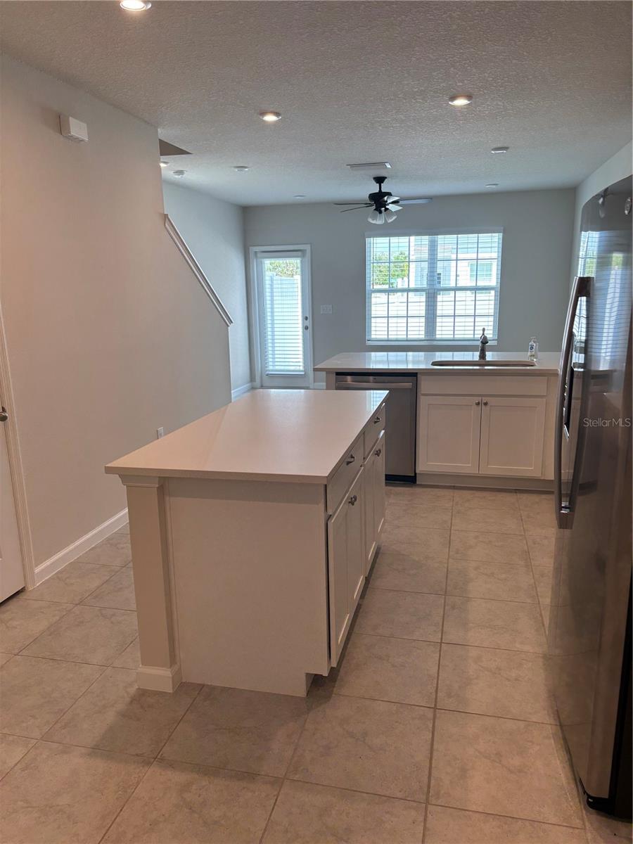 AVALON WOODS - Residential Lease