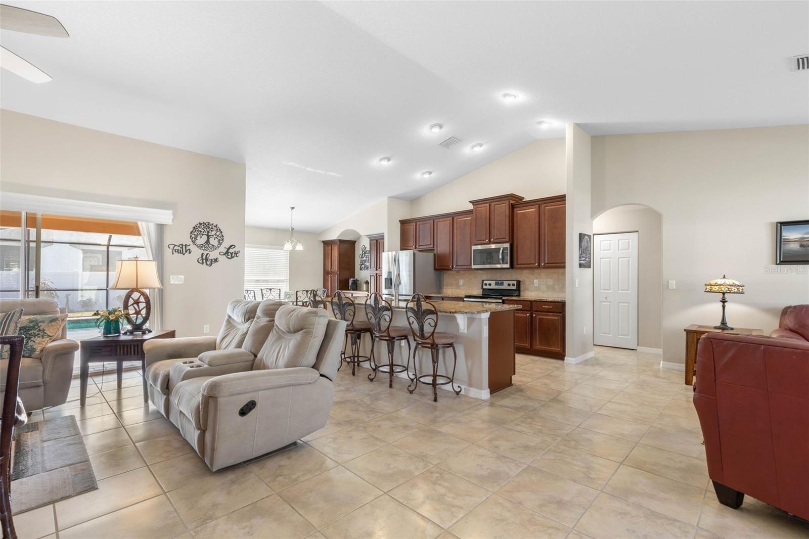 PALM COAST/EASTHAMPTON SEC 34 - Residential