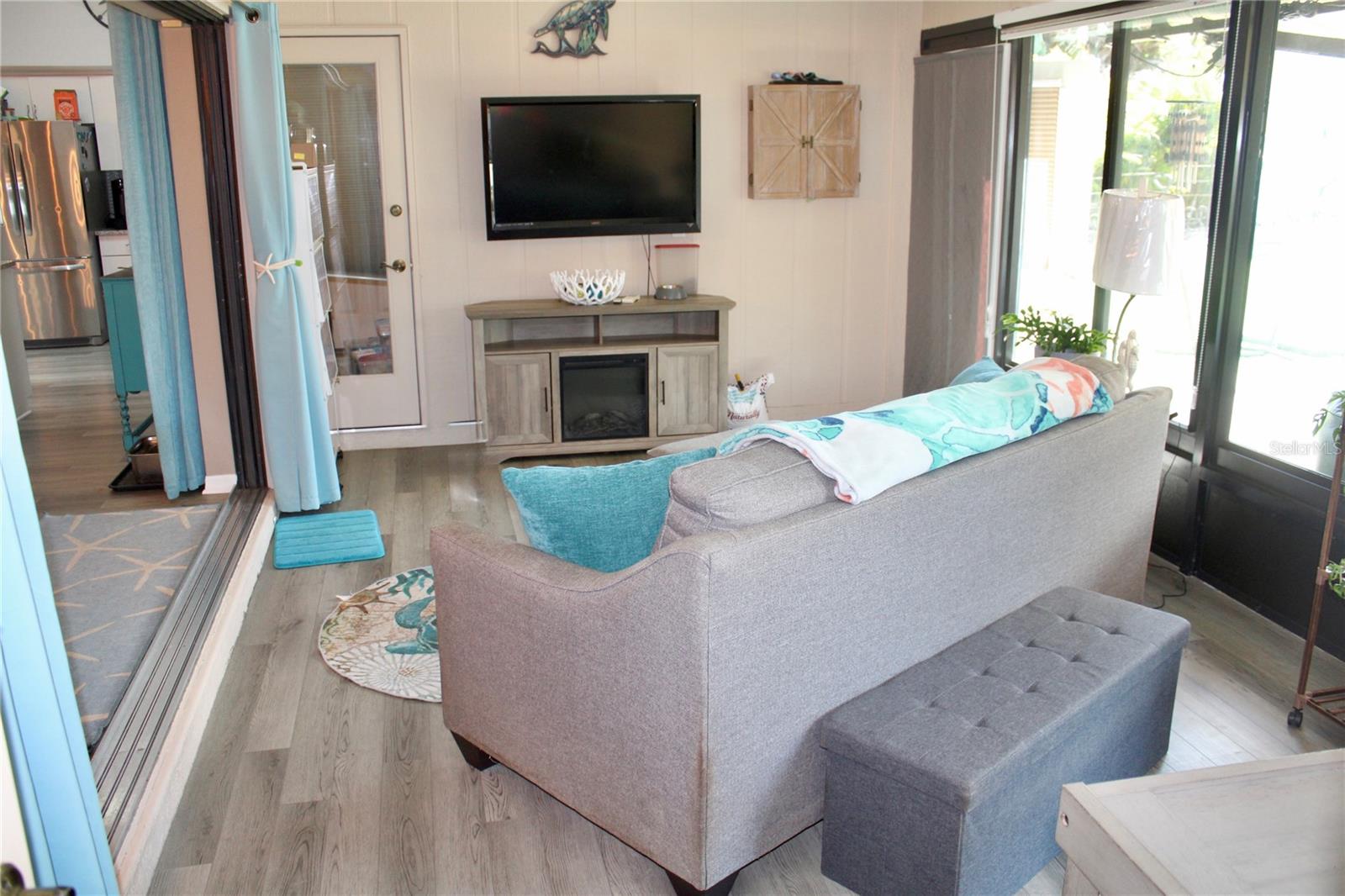 ENGLEWOOD ISLES SUB - Residential