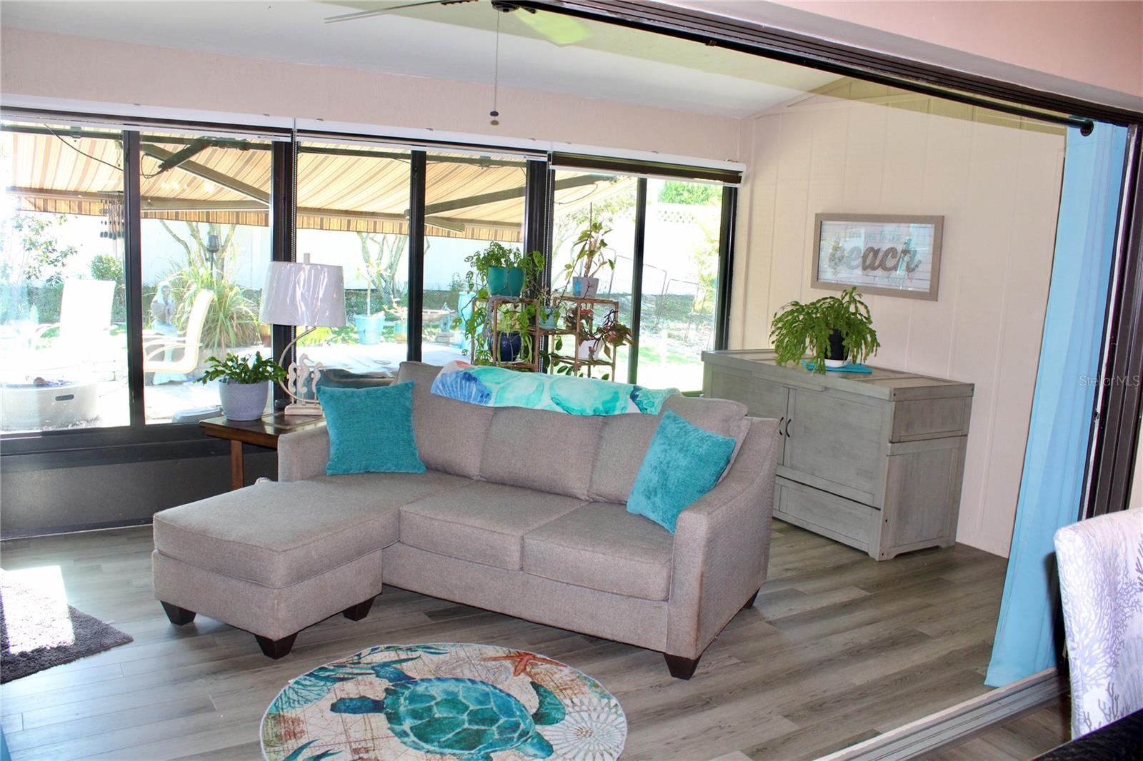 ENGLEWOOD ISLES SUB - Residential