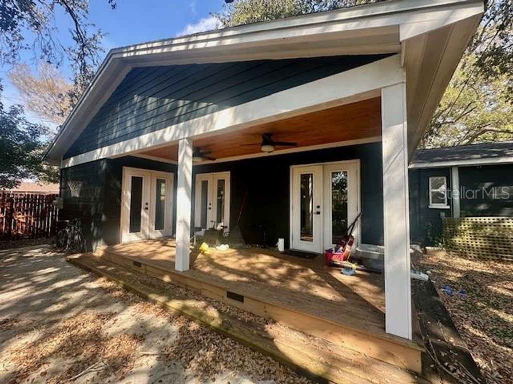 Photo of 900 46th Avenue N, St Petersburg, FL 33703 (MLS # TB8479899)