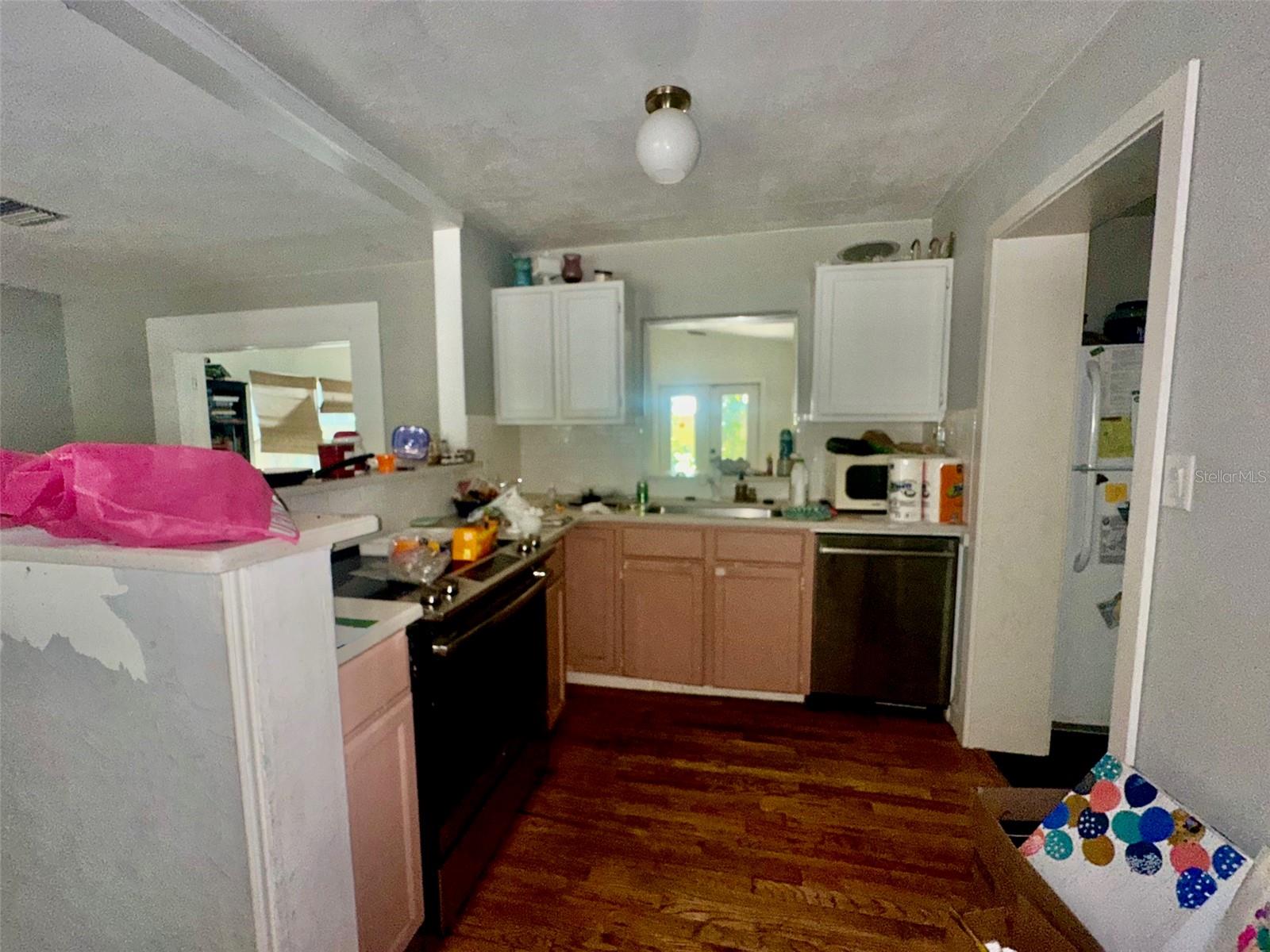 MONTICELLO PARK - Residential