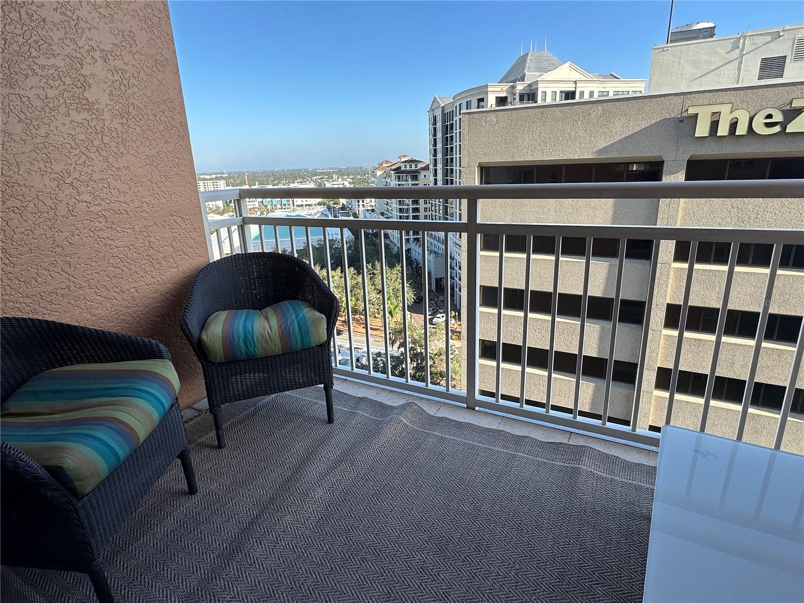 1350 MAIN STREET 1401